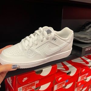 Nike Womens sneakers